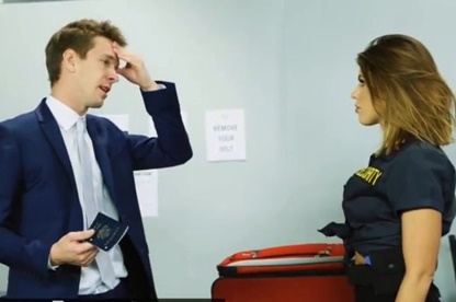 Мужчина не прошел пограничный контроль и был наказан милой дамой